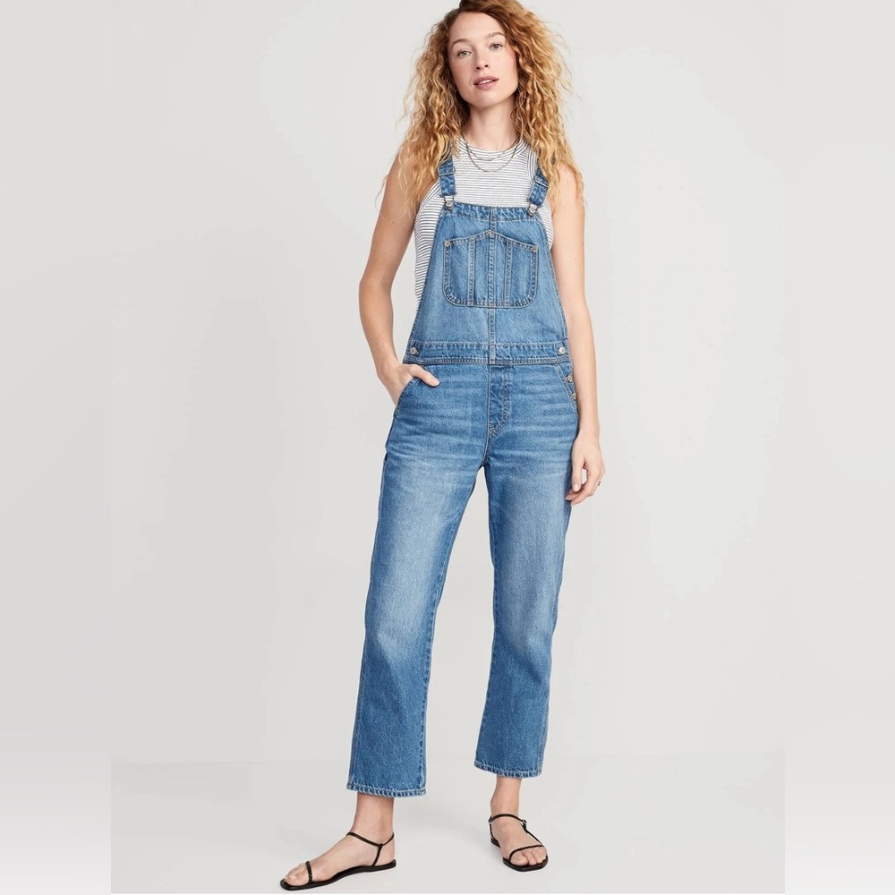 Old Navy Light Wash Denim Slouchy Fit Straight Leg Overalls Blue Size 4